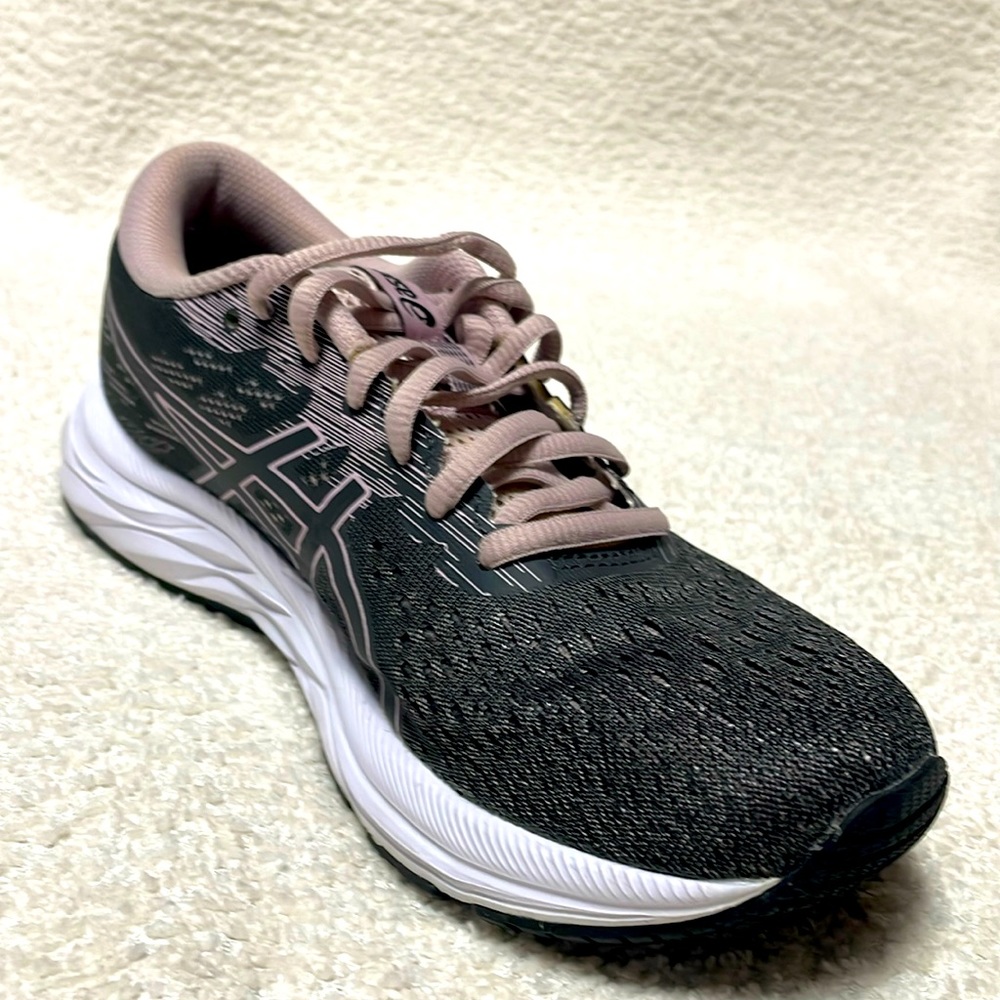 ASICS Everyday Comfort AmpliFoam Shoes - All-Day Support in Size 8!